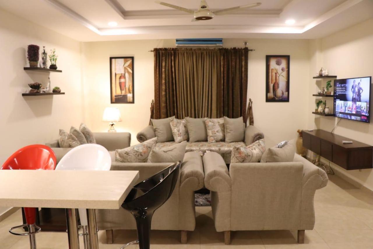Elegant & Charming One Bed Apartment In Bahria Town Rawalpindi Dış mekan fotoğraf